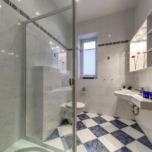 Apartment mit 2 Zimmern